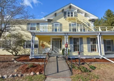 Gilly's House Front